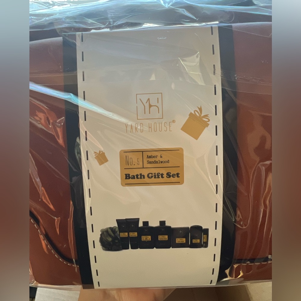 Men’s Bath Spa Gift Set -NWT